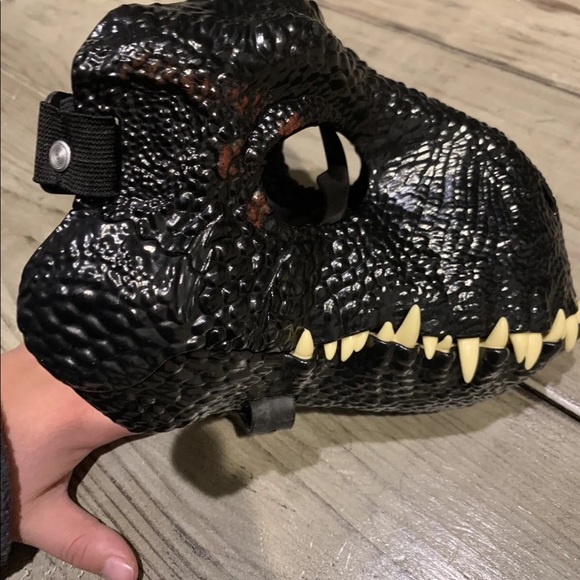 JURASSIC WORLD INDORAPTOR Mask FLY94 Villain Dino Mask COLLECTORS NWOT R… - Picture 3 of 8